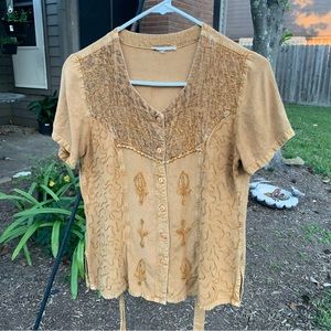 *SOLD* Embroidered Boho Short Sleeve Button Up Top
